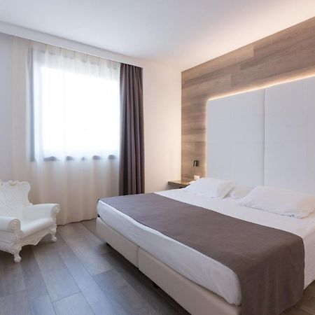 City Hotel & Suites Foligno Exteriör bild