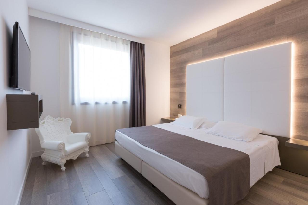 City Hotel & Suites Foligno Exteriör bild