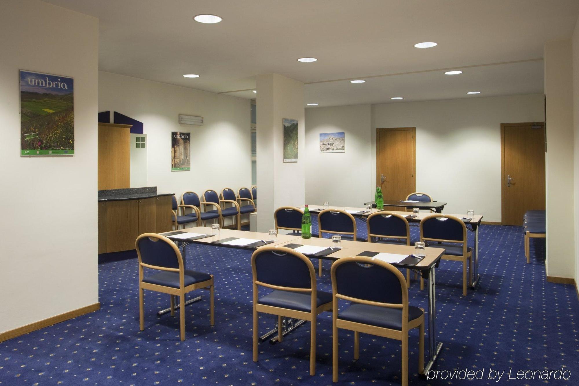 City Hotel & Suites Foligno Bekvämligheter bild