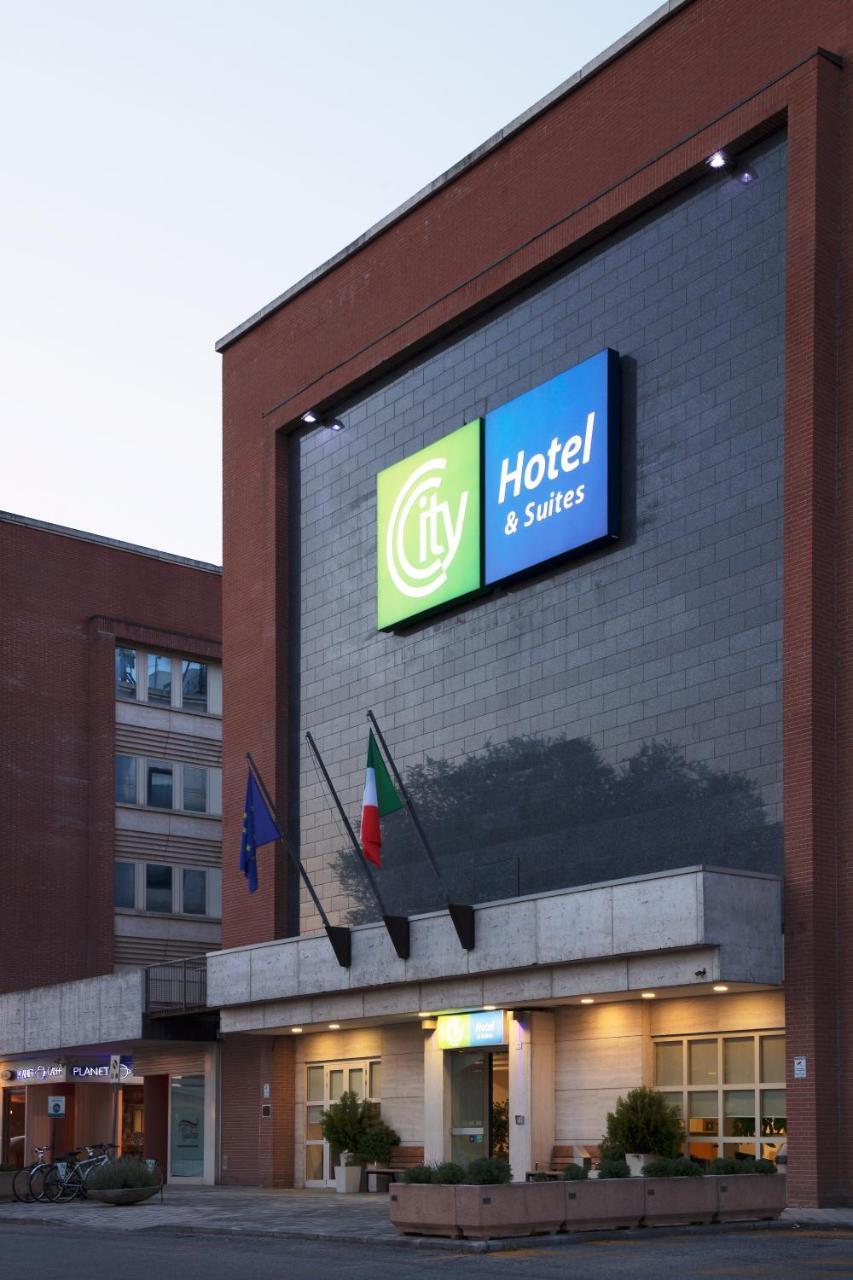 City Hotel & Suites Foligno Exteriör bild