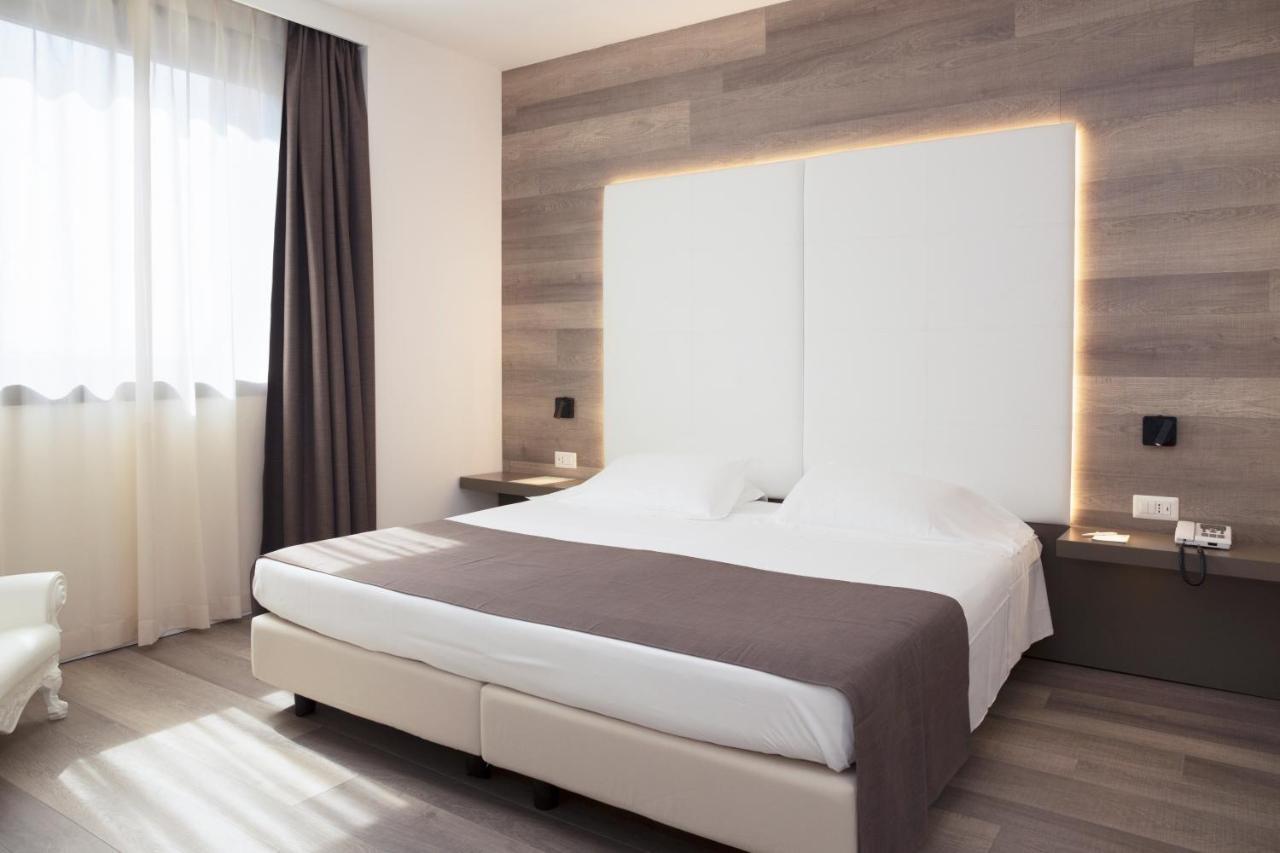 City Hotel & Suites Foligno Exteriör bild